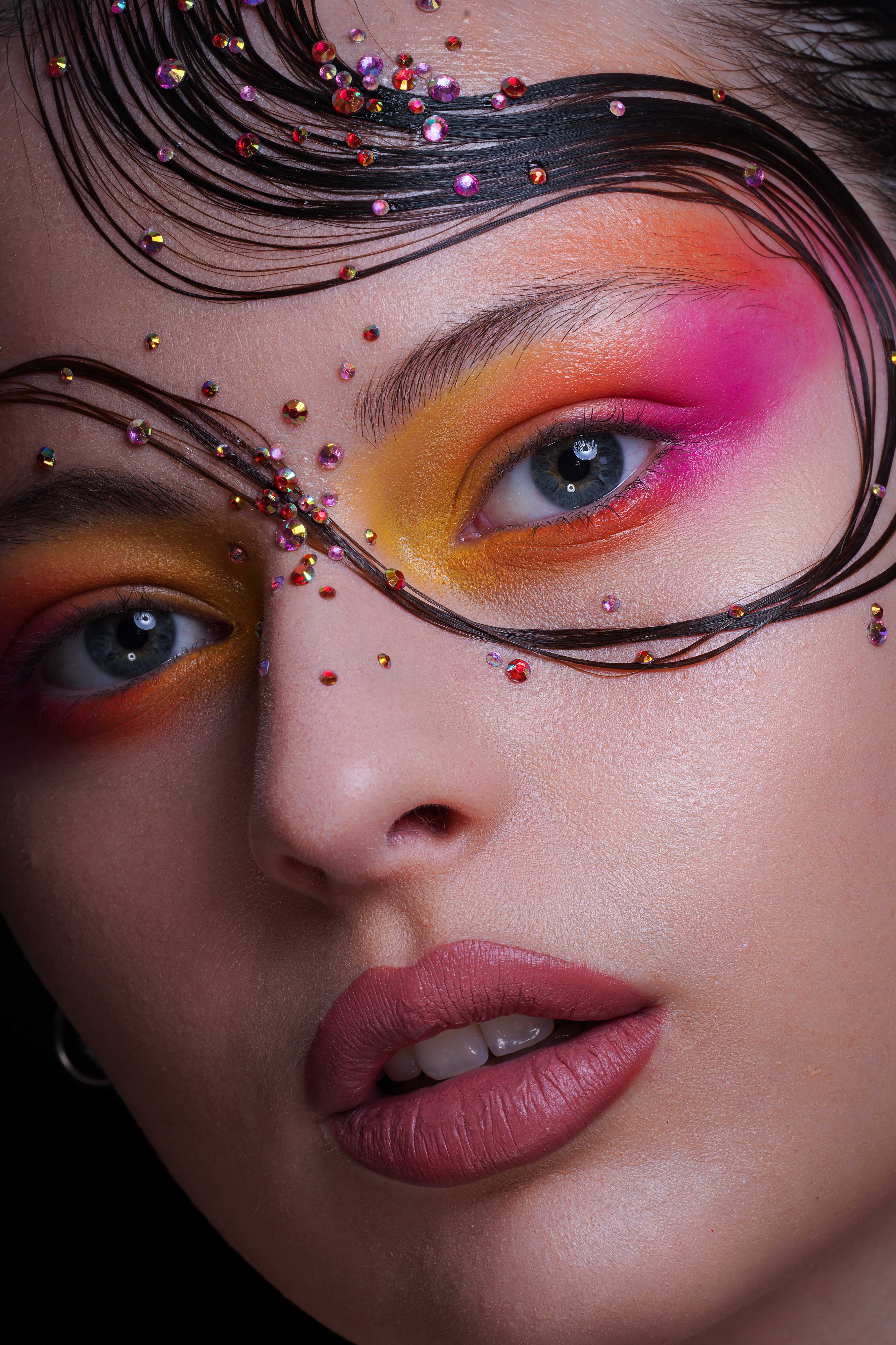 Tout savoir pour réussir votre maquillage de festival ! | Make Up For Ever