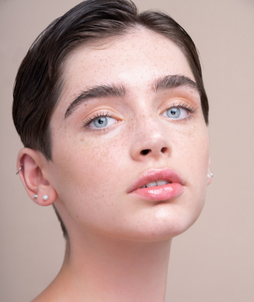 Trendy Makeup 2022: the Peachy Makeup 