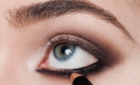 Tutoriel Maquillage Oriental etape 1 - Khol