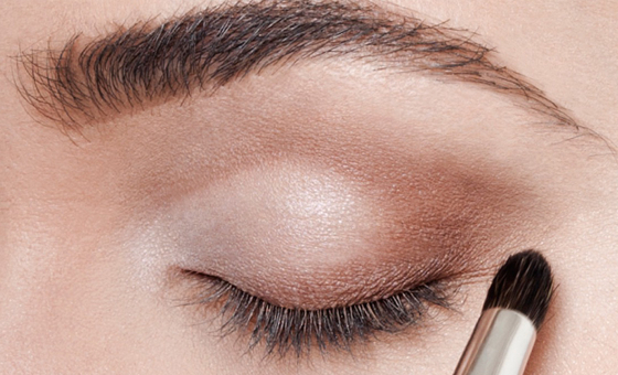 Tutoriel Maquillage Oriental etape 1 - Allonger le regard